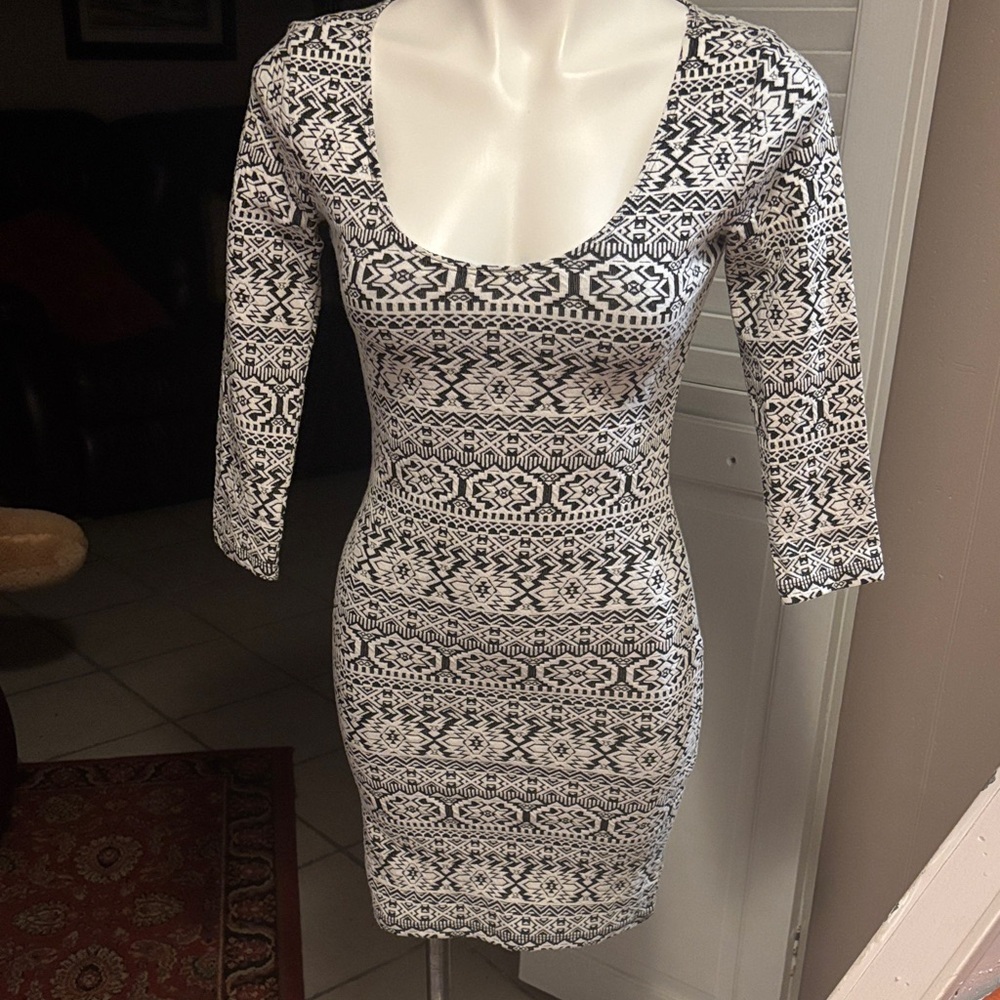 Elegant Black and White Patterned Dress